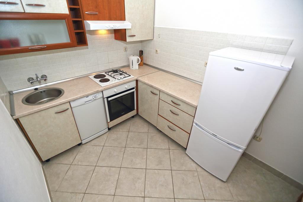 חוואר Apartmani Katarina מראה חיצוני תמונה