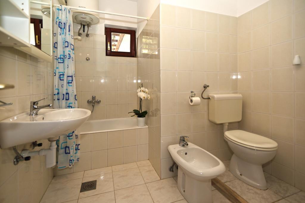 חוואר Apartmani Katarina חדר תמונה